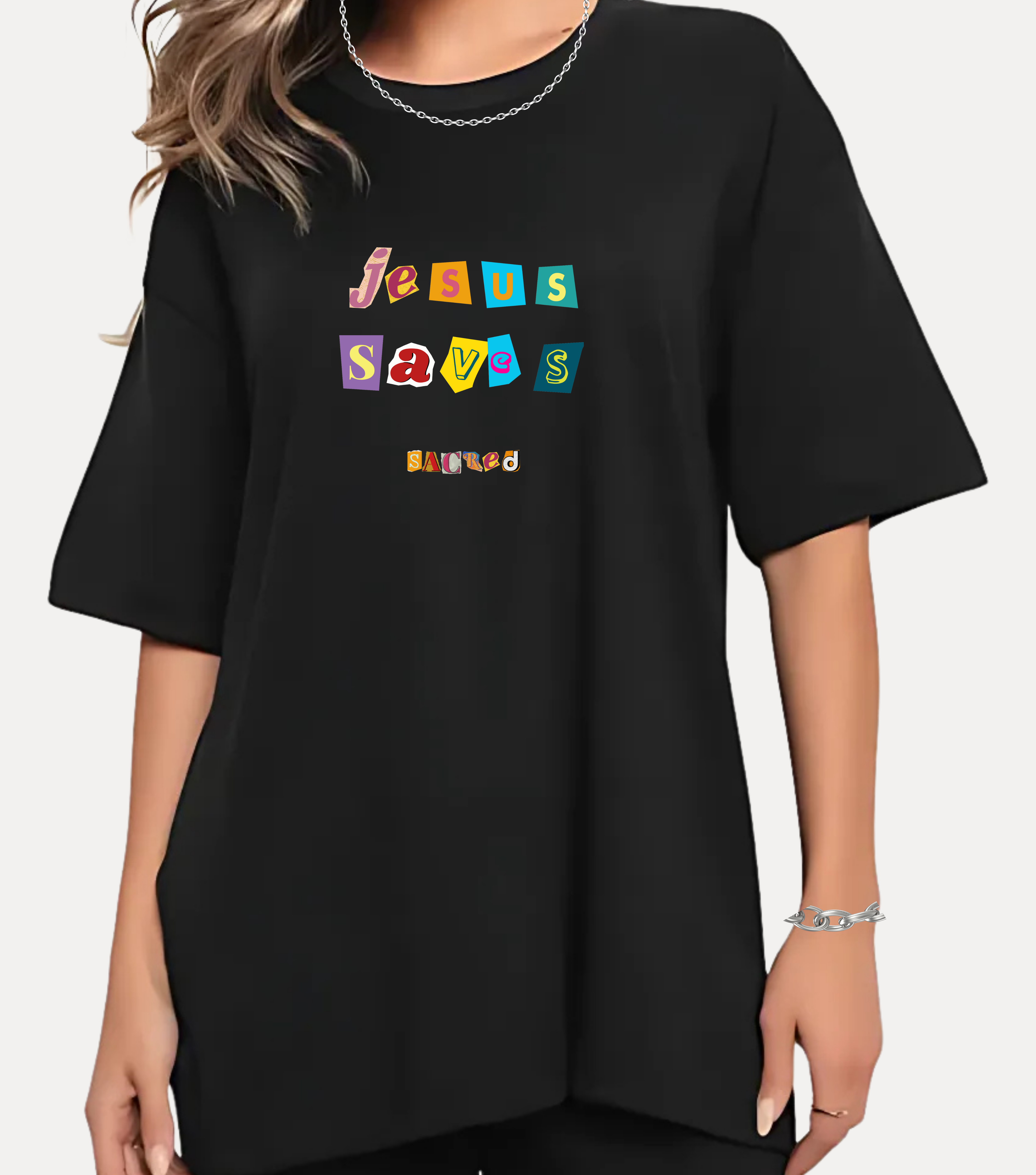 Camiseta Oversized Jesus Saves Jornal