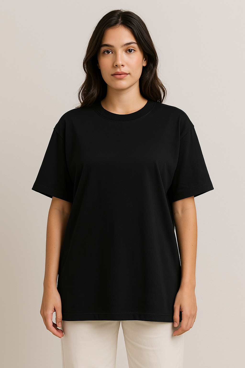 Camiseta Oversized Lisa Preta e Off White