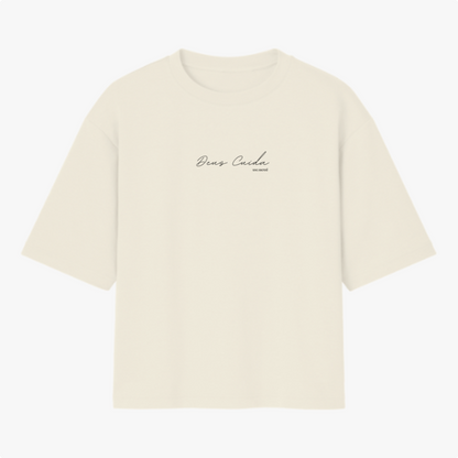 Camiseta Oversized Deus Cuida