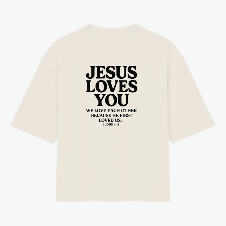 Camiseta Oversized Cristã Jesus Love